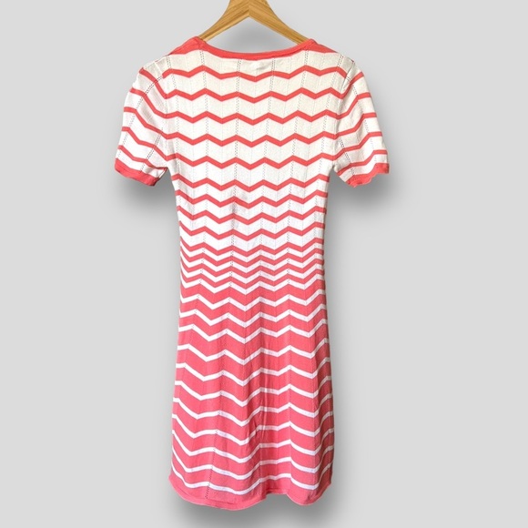 Trina Turk Dress Sweater Knit Chevron Pink Cream Fully Lined. - Picture 2 of 5